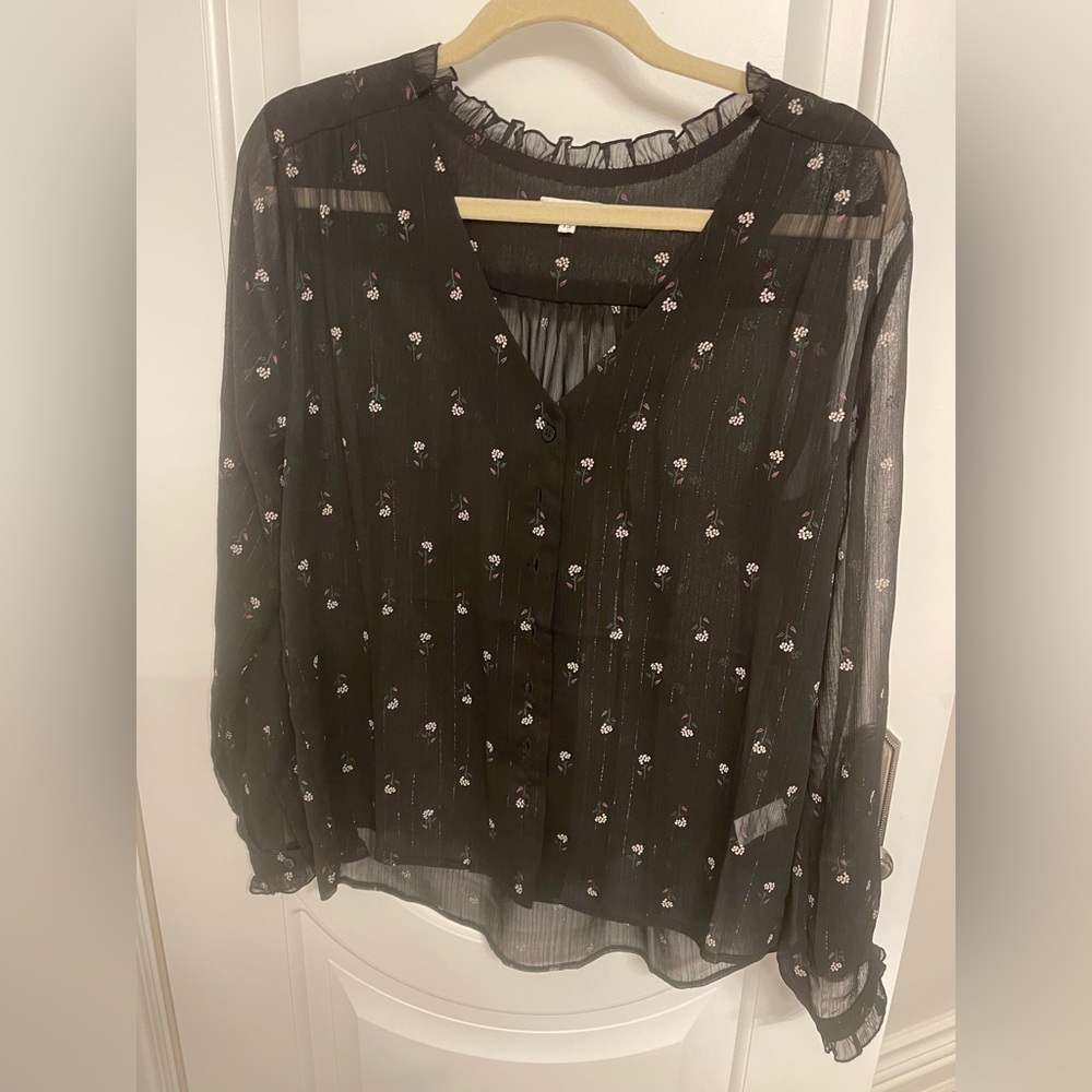 High-end Top with flower on
